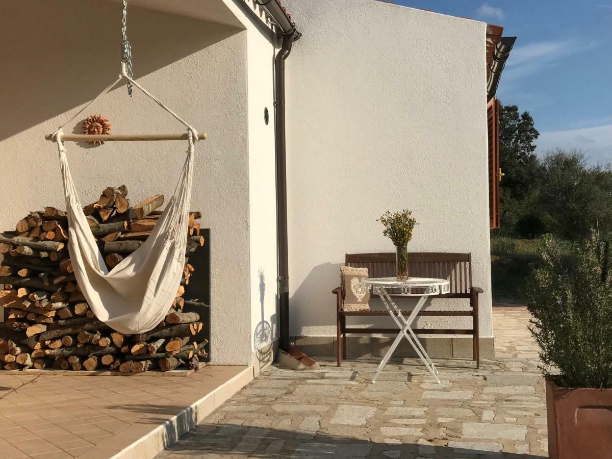 La Piana Holiday House Bassacutena Luaran gambar